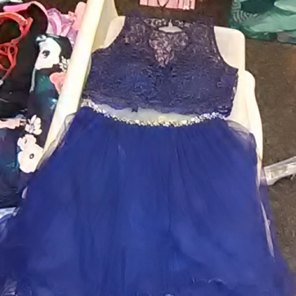 Clothes - Picture 1 of 1